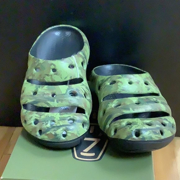 Keen | Shoes | Keen Yogui Arts Camo Green | Poshmark